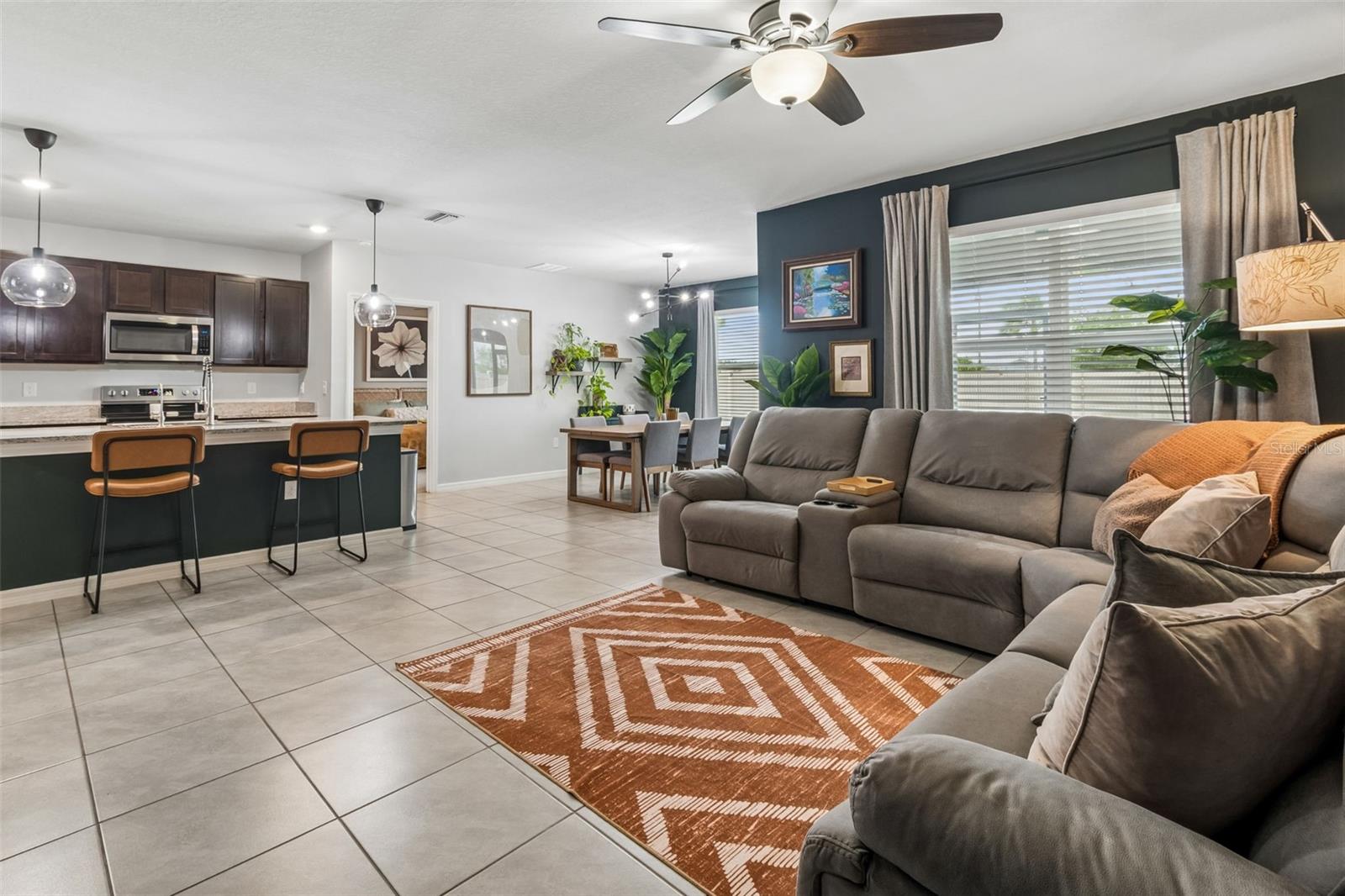 Image 6 of 41 For 3012 Pink Peacock Lane