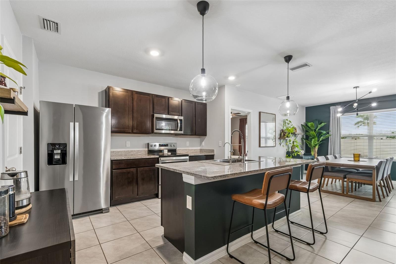 Image 8 of 41 For 3012 Pink Peacock Lane