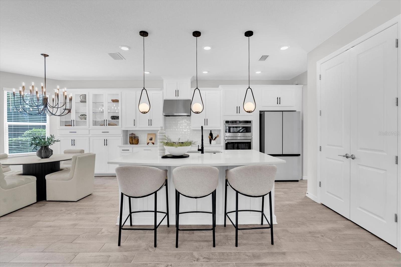 Listing photo id 10 for 2832 Lilla Trail