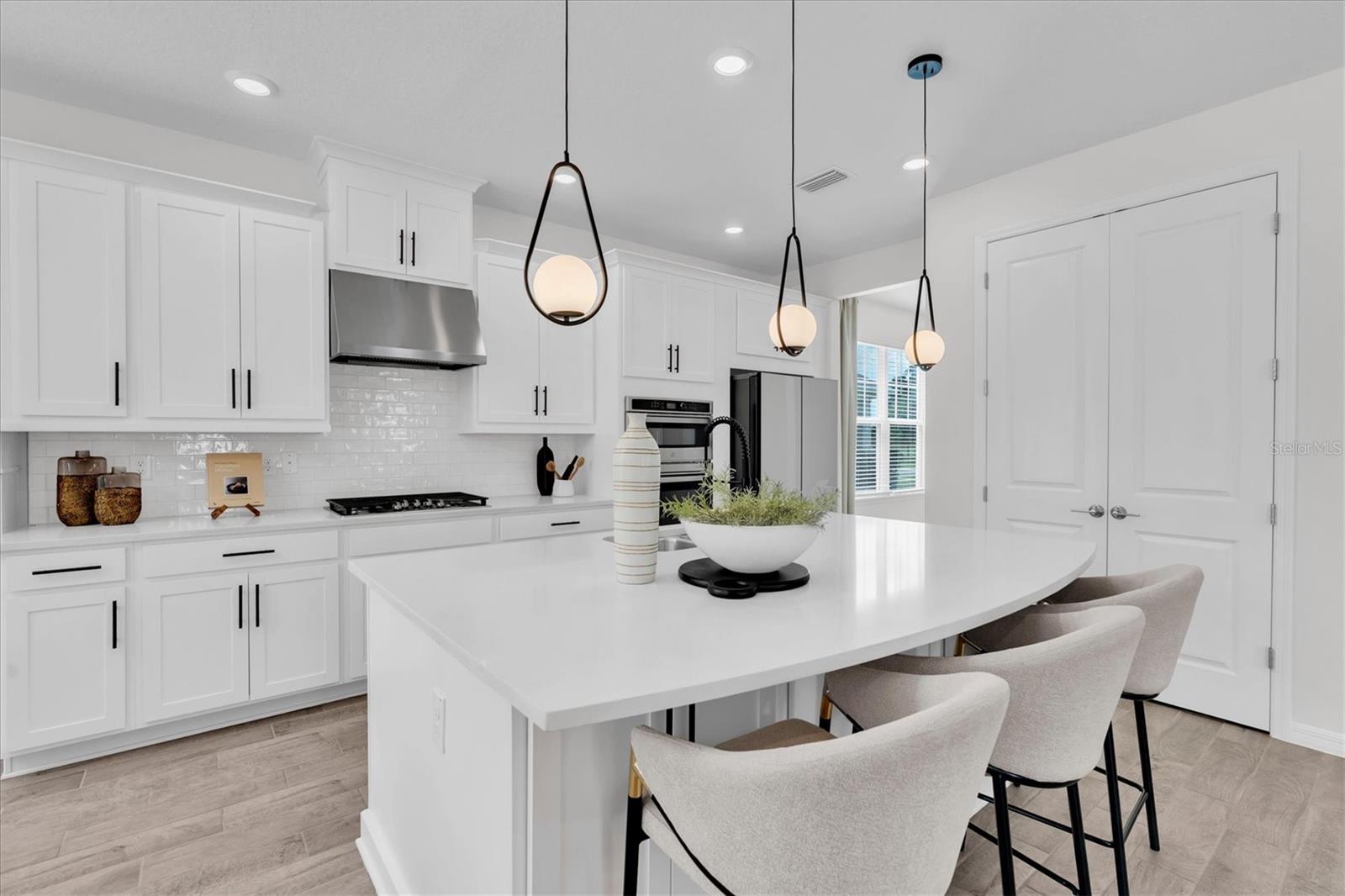 Listing photo id 11 for 2832 Lilla Trail