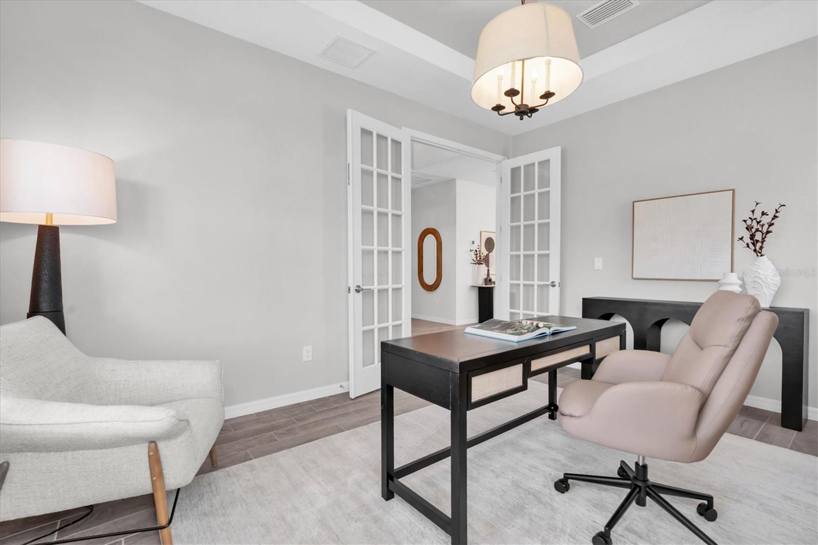 Listing photo id 21 for 2832 Lilla Trail