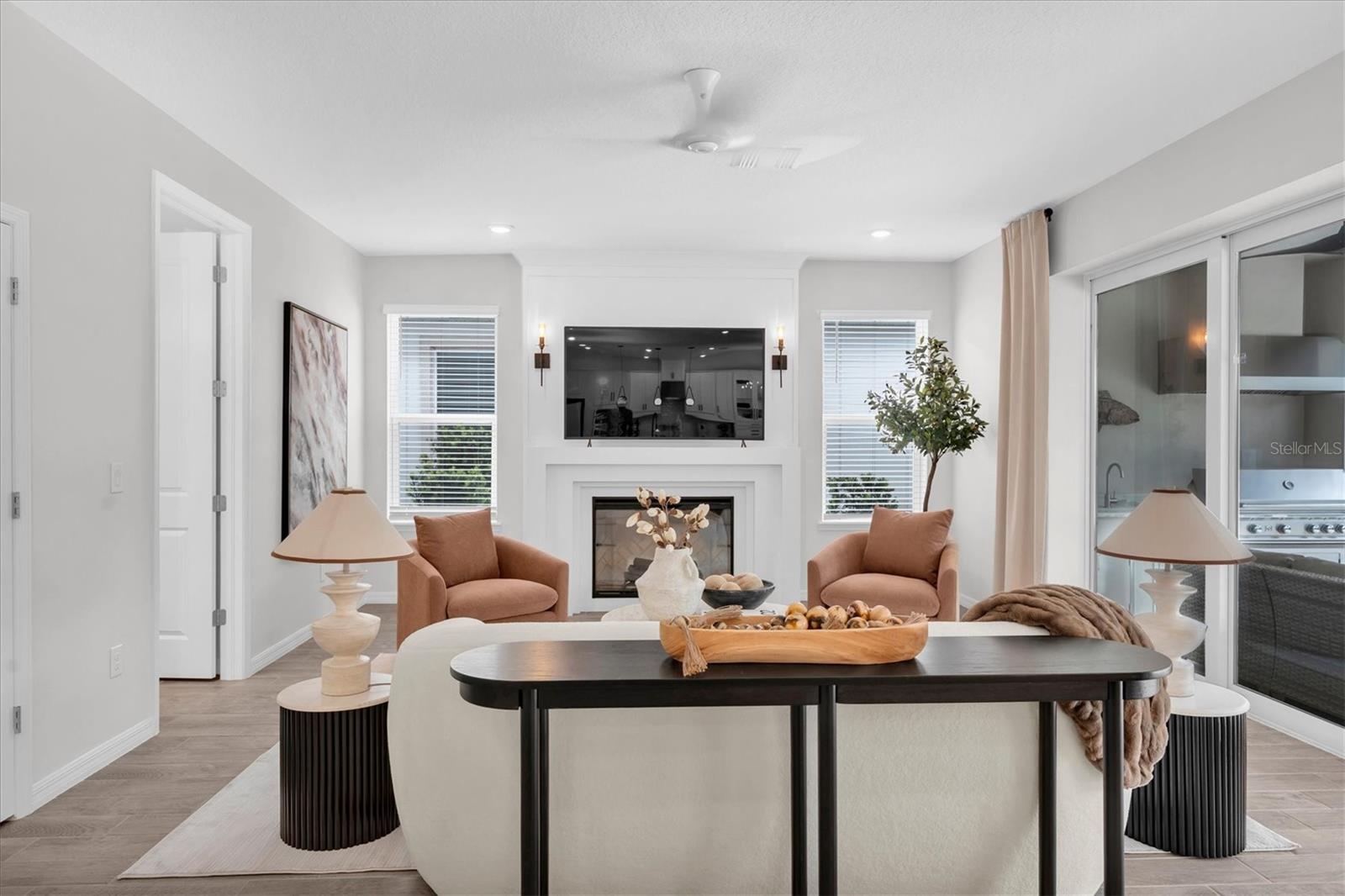 Listing photo id 1 for 2832 Lilla Trail