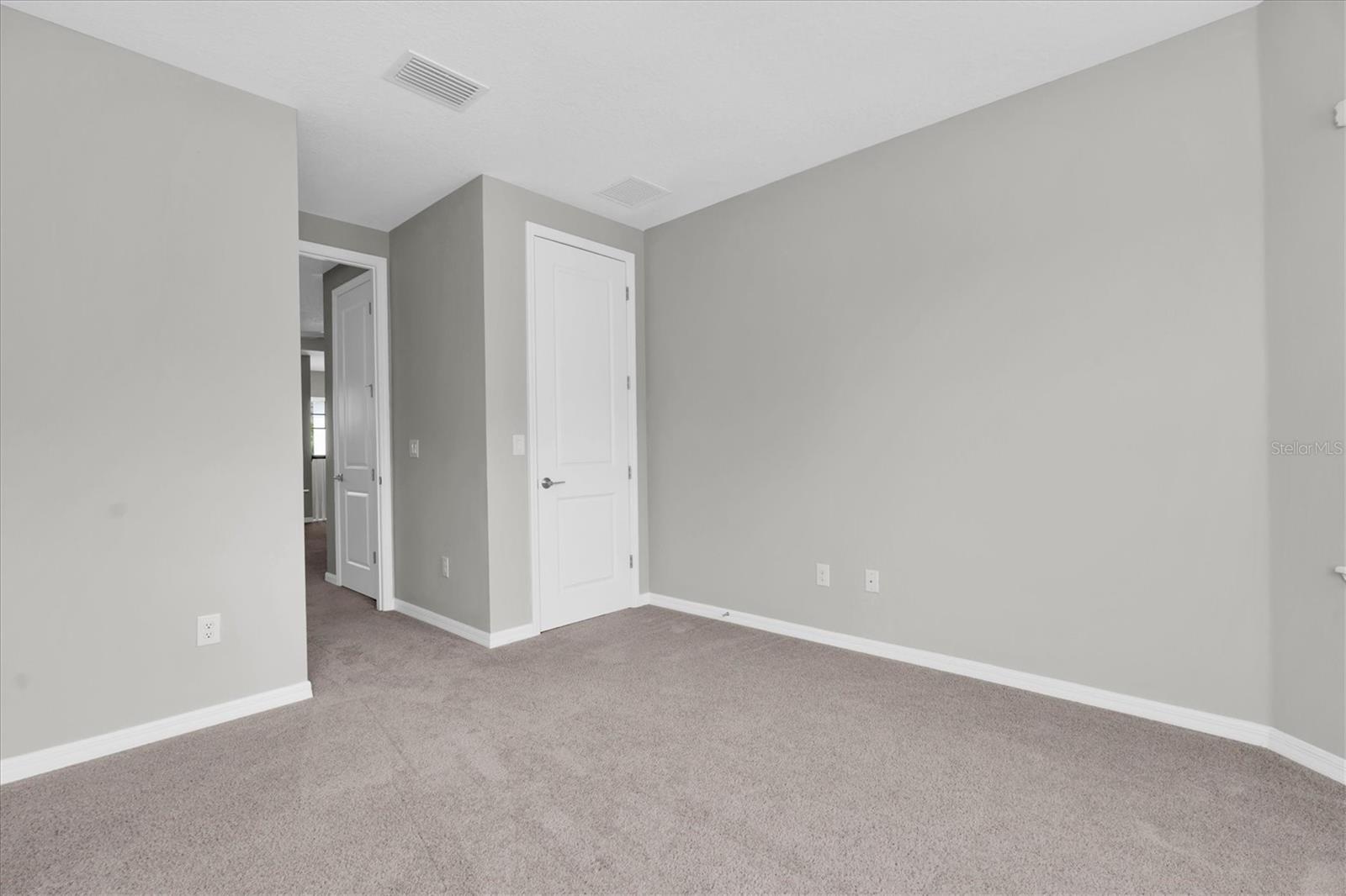 Listing photo id 34 for 2832 Lilla Trail