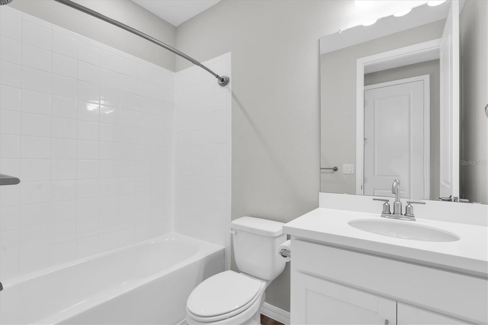 Listing photo id 35 for 2832 Lilla Trail