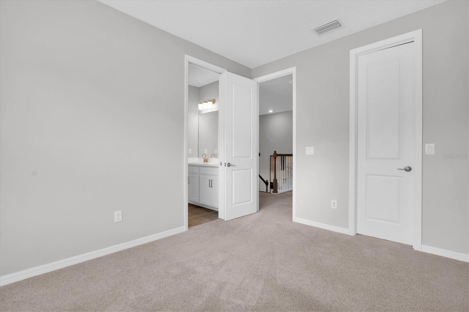 Listing photo id 40 for 2832 Lilla Trail