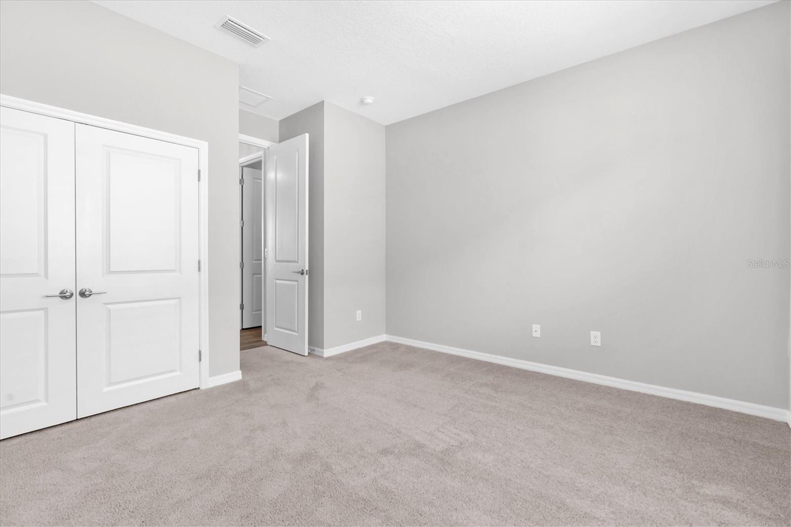 Listing photo id 42 for 2832 Lilla Trail