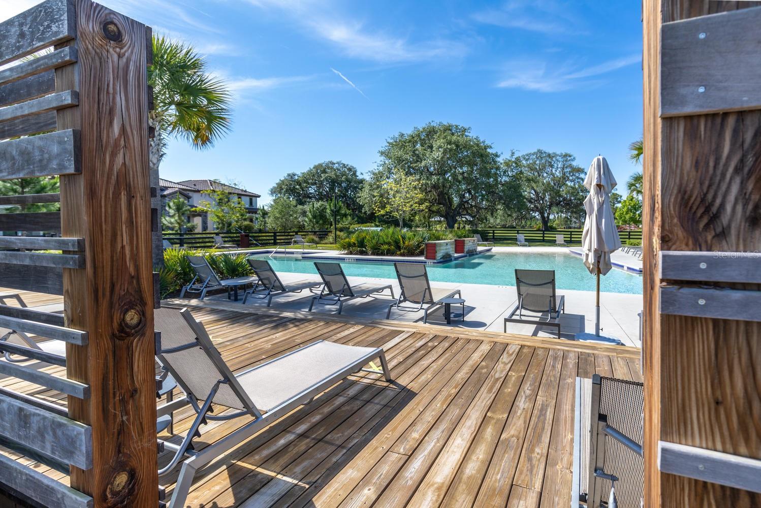 Listing photo id 74 for 2832 Lilla Trail