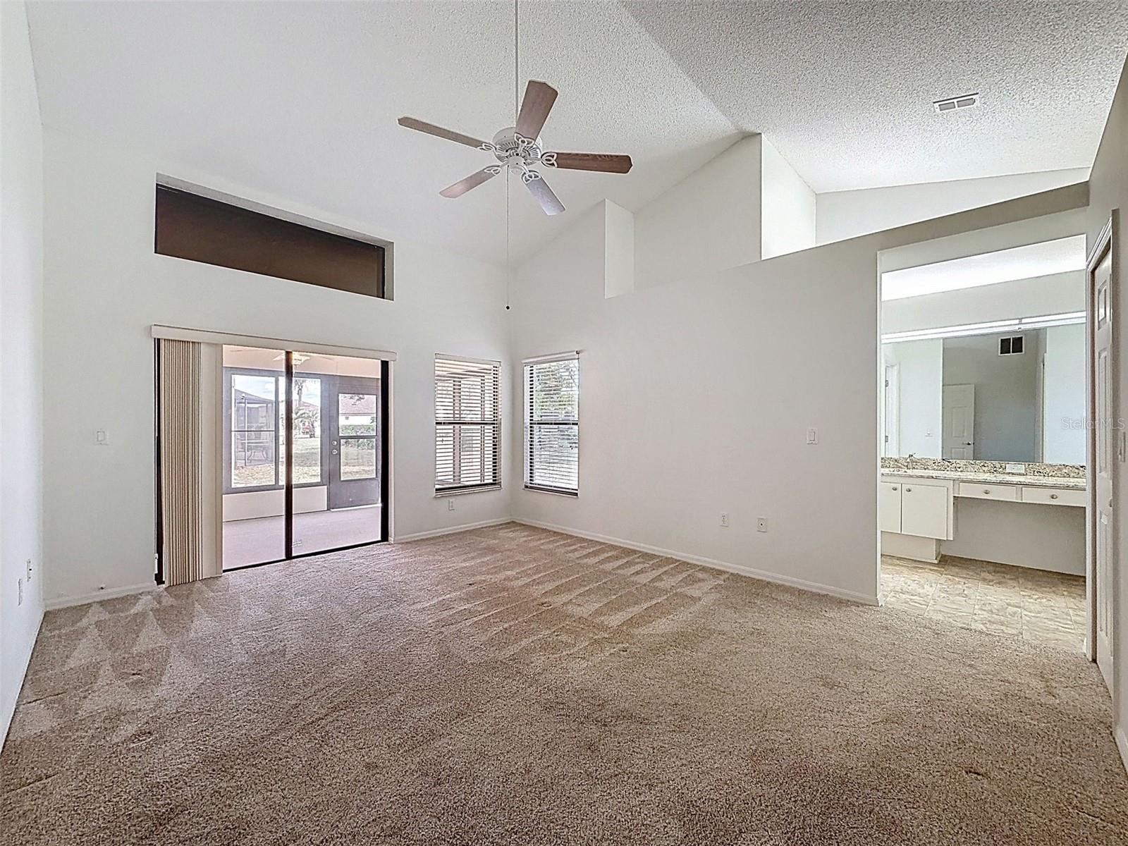 Image 18 of 39 For 13646 Schlee Court