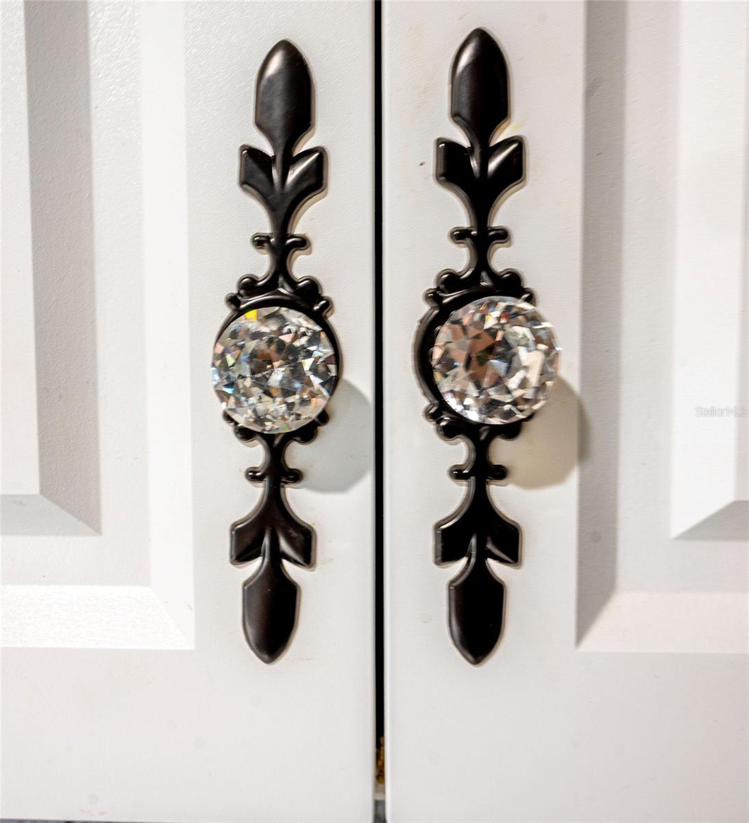 Image 15 of 38 For 7296 170th Street