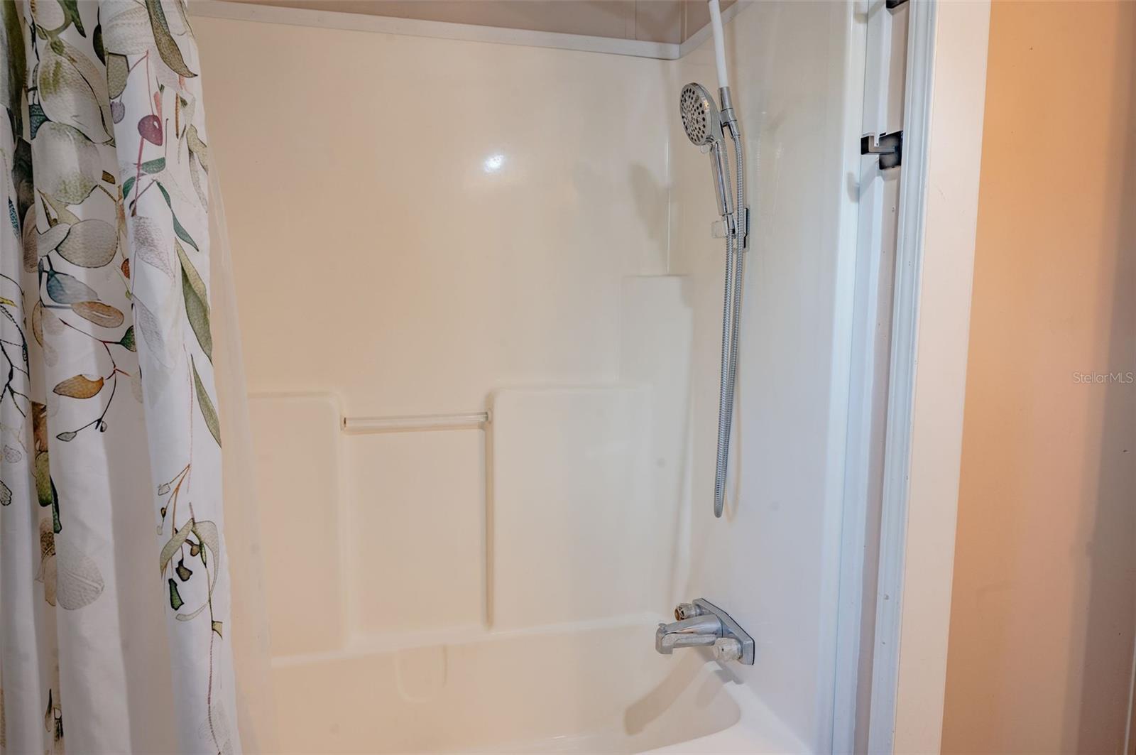 Image 28 of 38 For 7296 170th Street