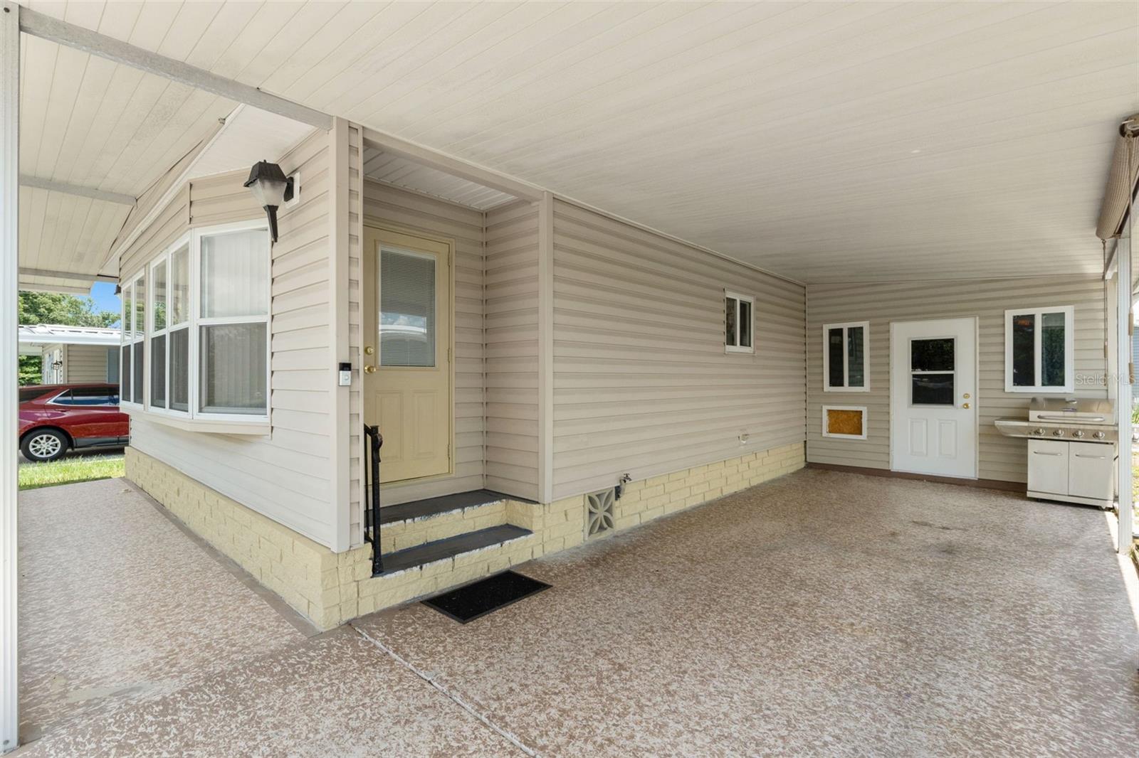 Image 4 of 23 For 8427 Highpoint Boulevard