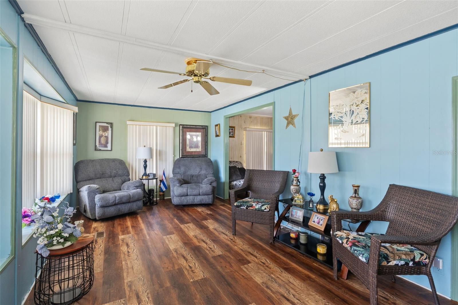 Image 5 of 23 For 8427 Highpoint Boulevard