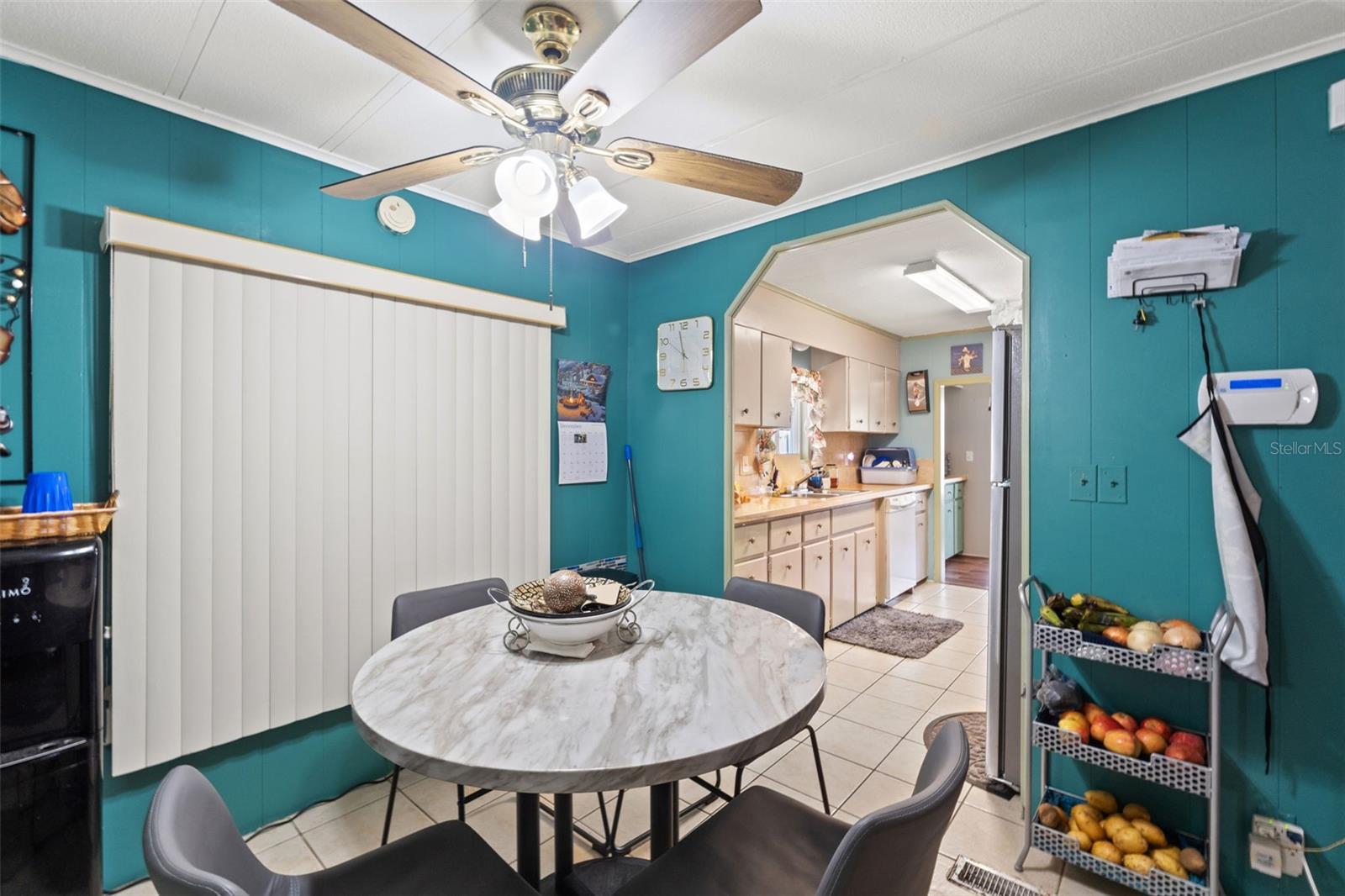 Image 9 of 23 For 8427 Highpoint Boulevard