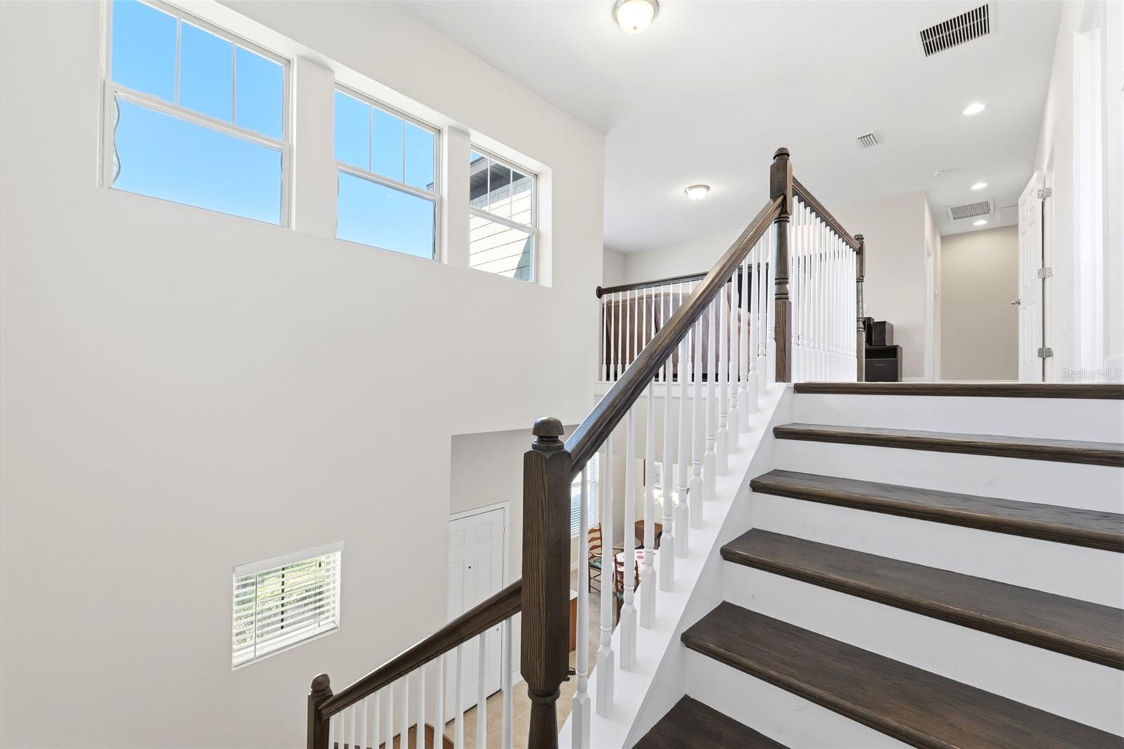 Image 17 of 75 For 4924 Butler National Drive