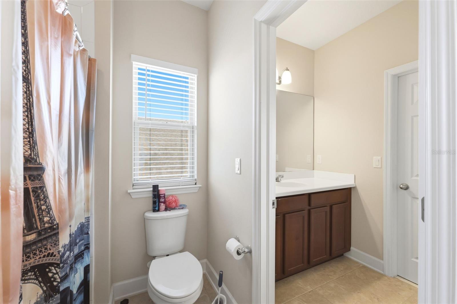 Image 33 of 75 For 4924 Butler National Drive