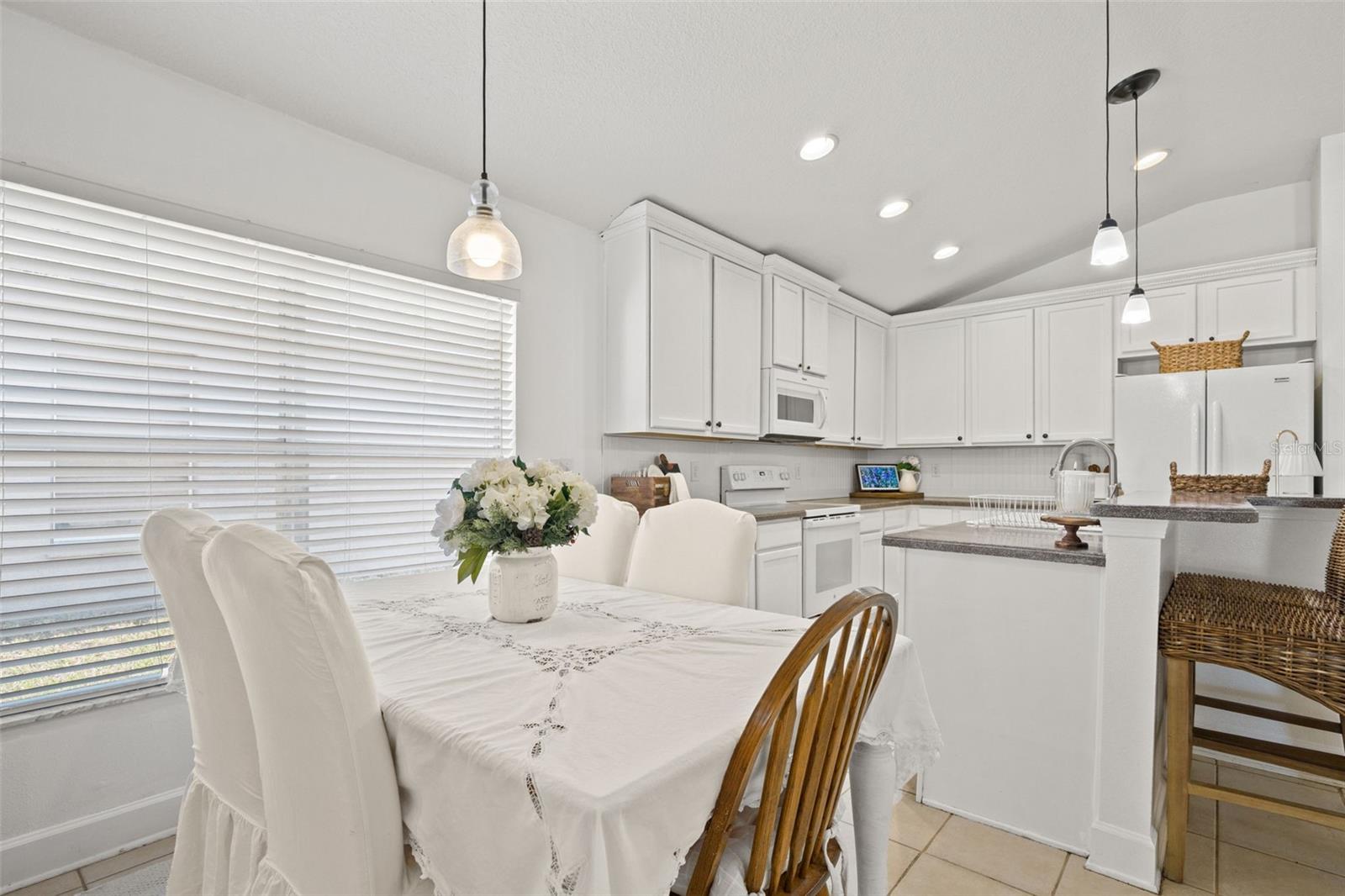 Image 15 of 46 For 9556 Southern Charm Circle