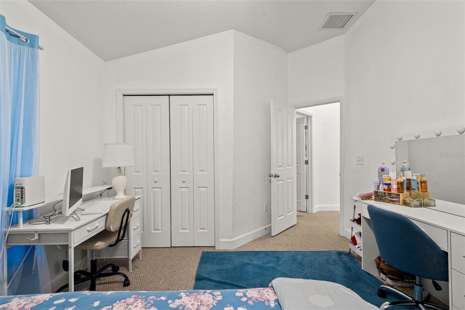 Image 28 of 46 For 9556 Southern Charm Circle