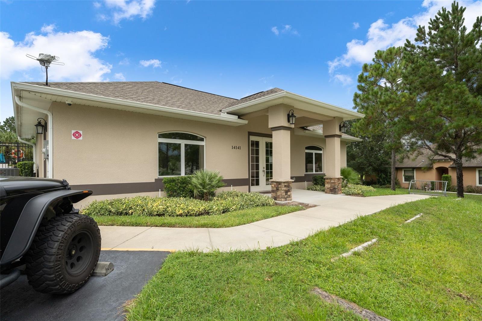 Image 42 of 46 For 9556 Southern Charm Circle