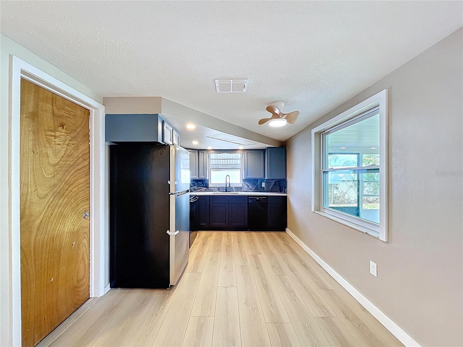 Image 16 of 44 For 3421 Supreme Drive