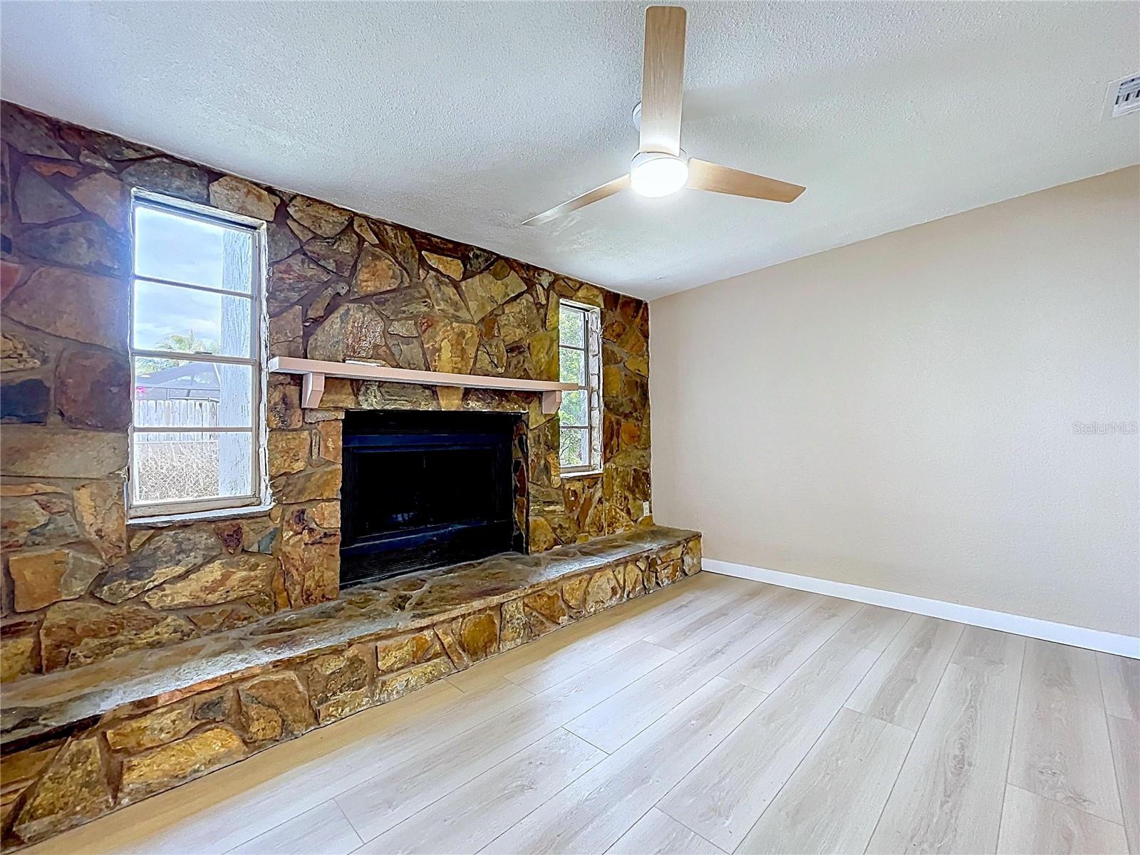 Image 23 of 44 For 3421 Supreme Drive