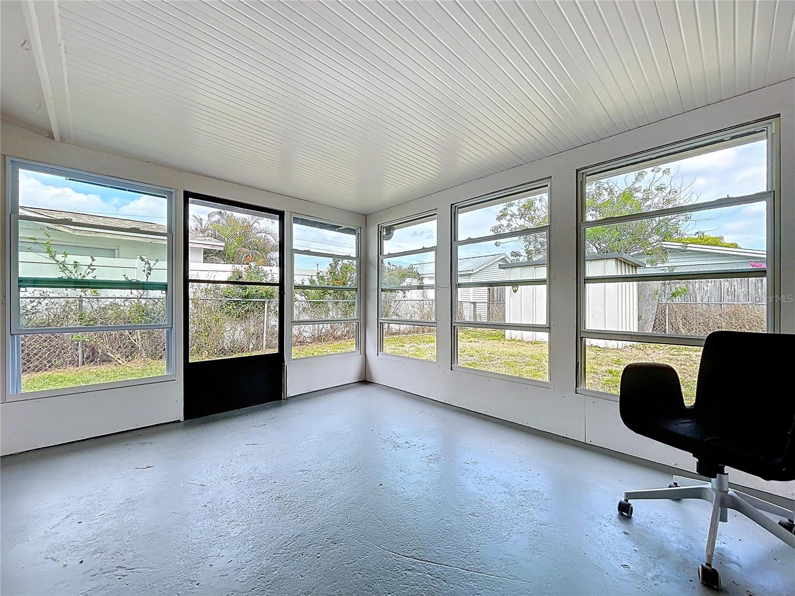 Image 28 of 44 For 3421 Supreme Drive