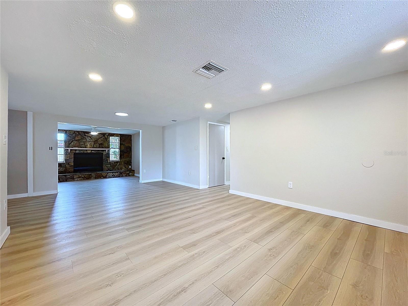 Image 43 of 44 For 3421 Supreme Drive