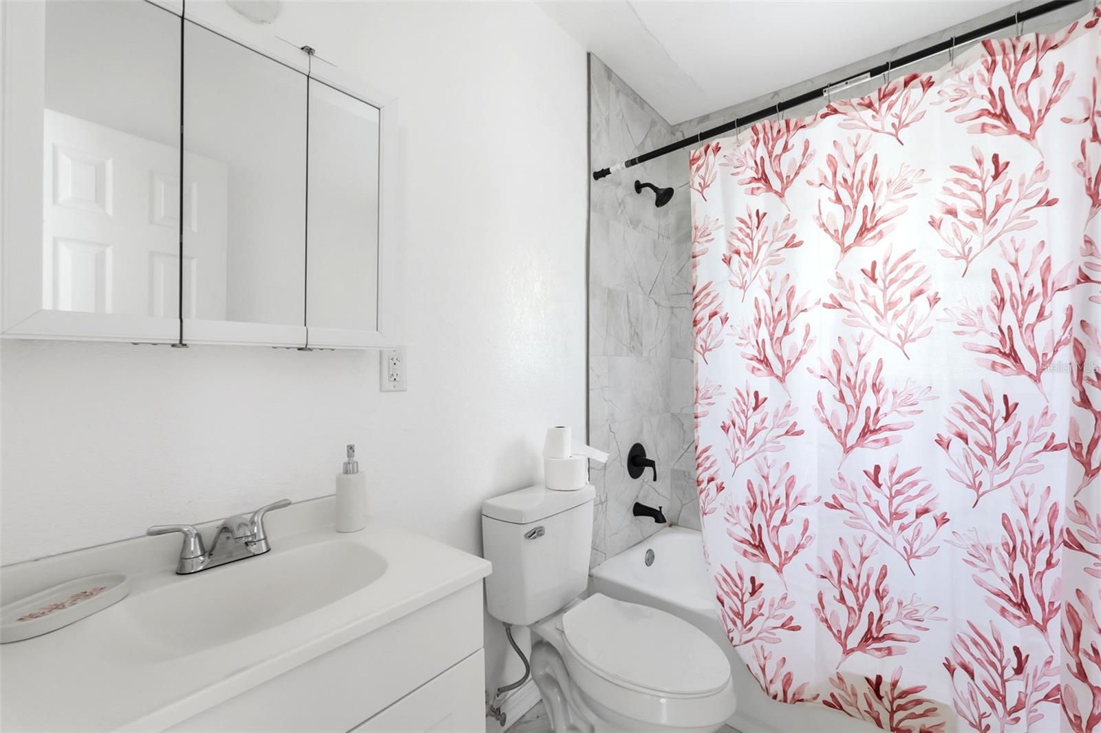 Image 12 of 49 For 27 Croom Road