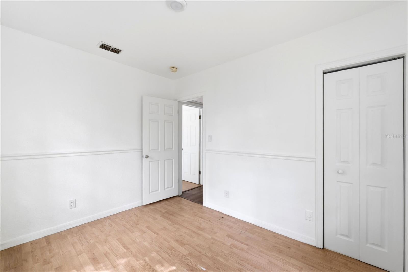 Image 14 of 49 For 27 Croom Road