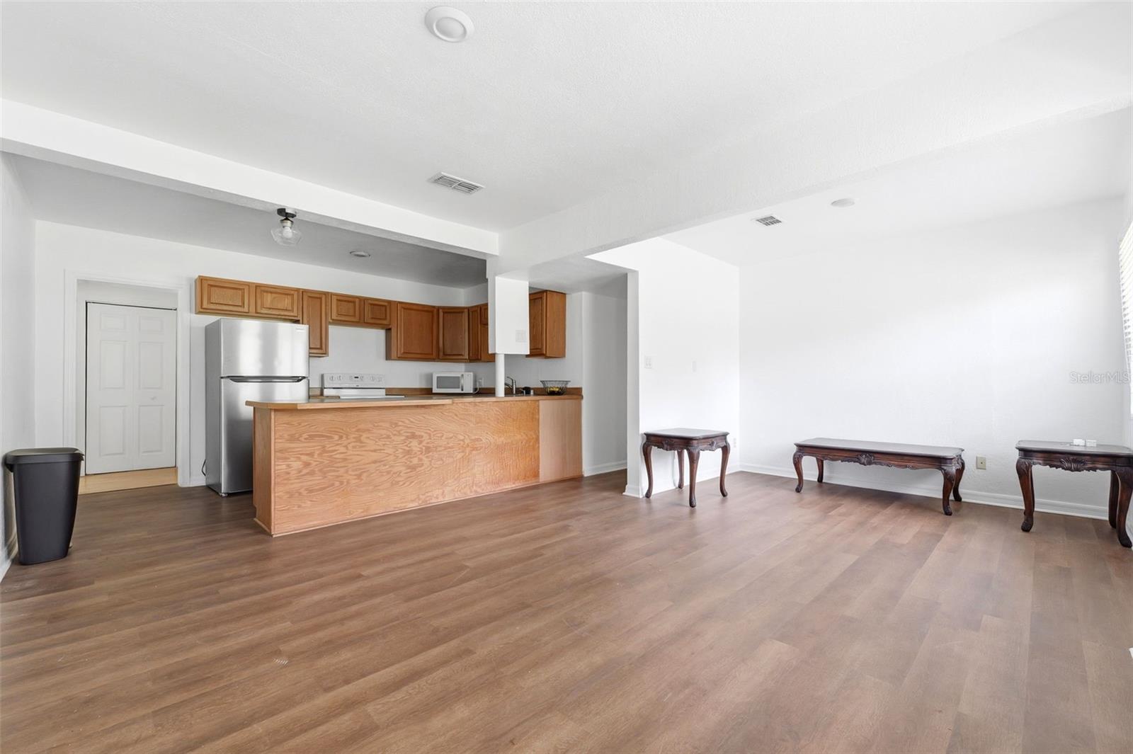 Image 32 of 49 For 27 Croom Road