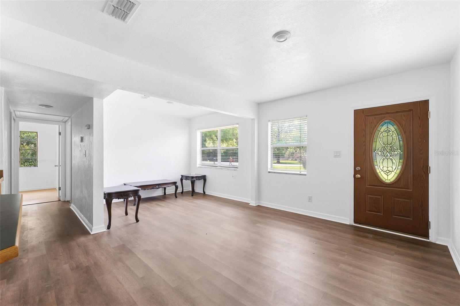 Image 4 of 49 For 27 Croom Road