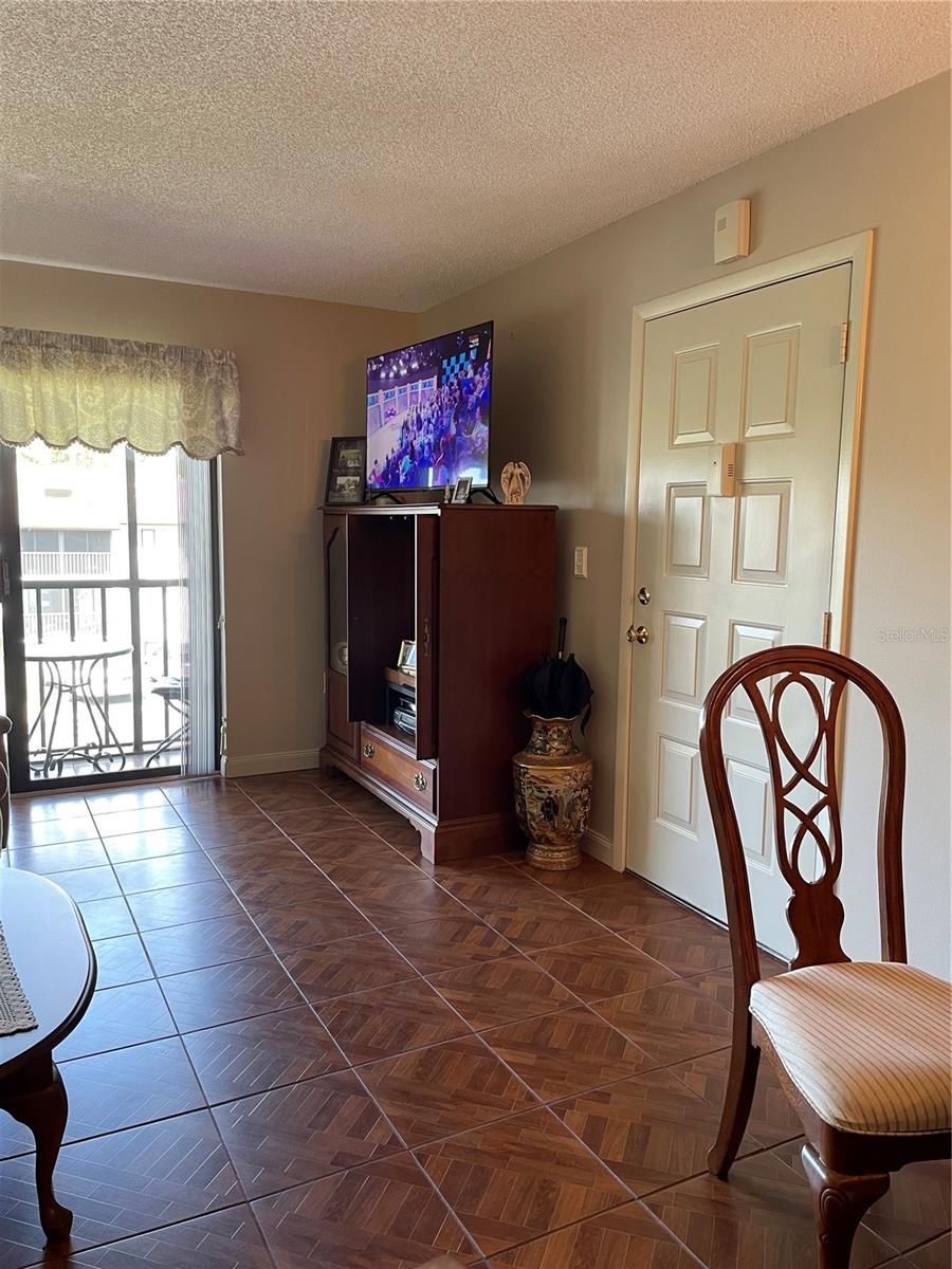 Image 3 of 21 For 2688 Pine Ridge Way N D2