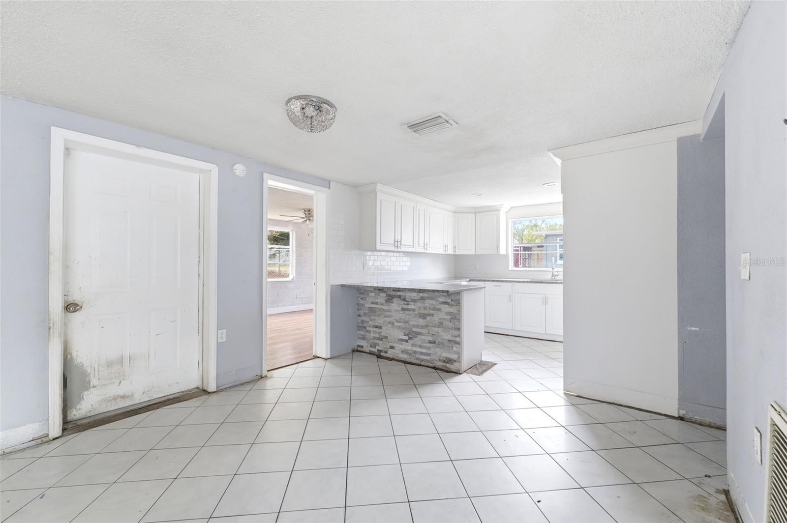 Image 10 of 38 For 9720 Rainbow Lane