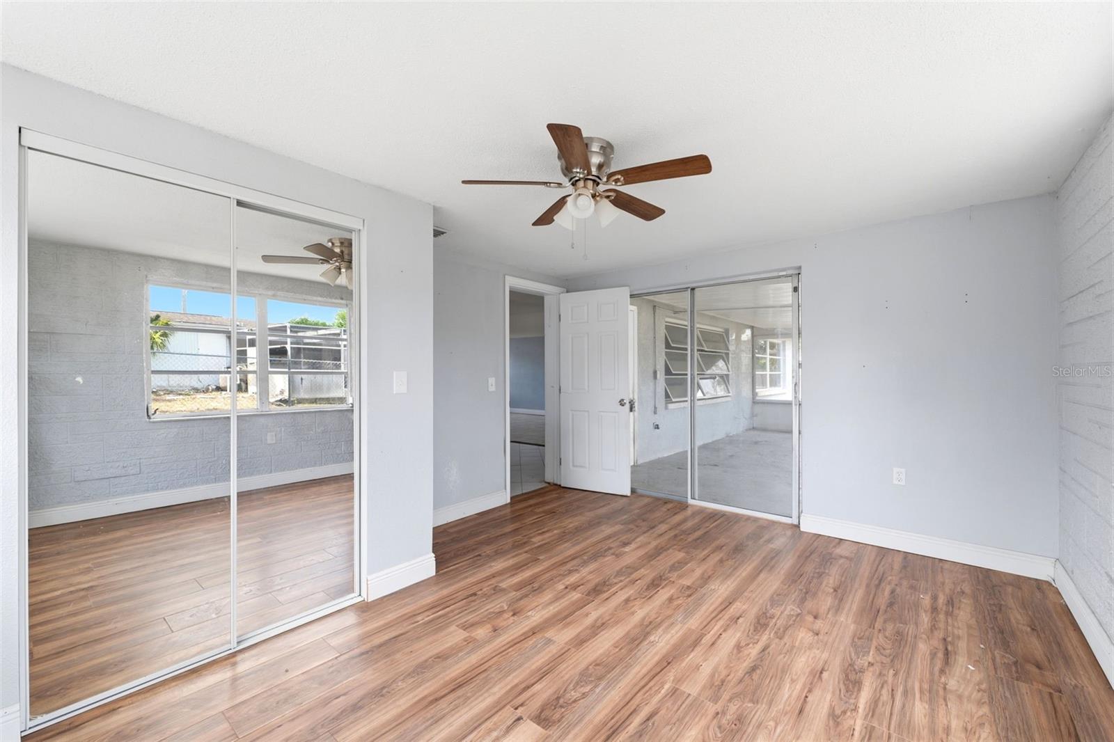 Image 18 of 38 For 9720 Rainbow Lane