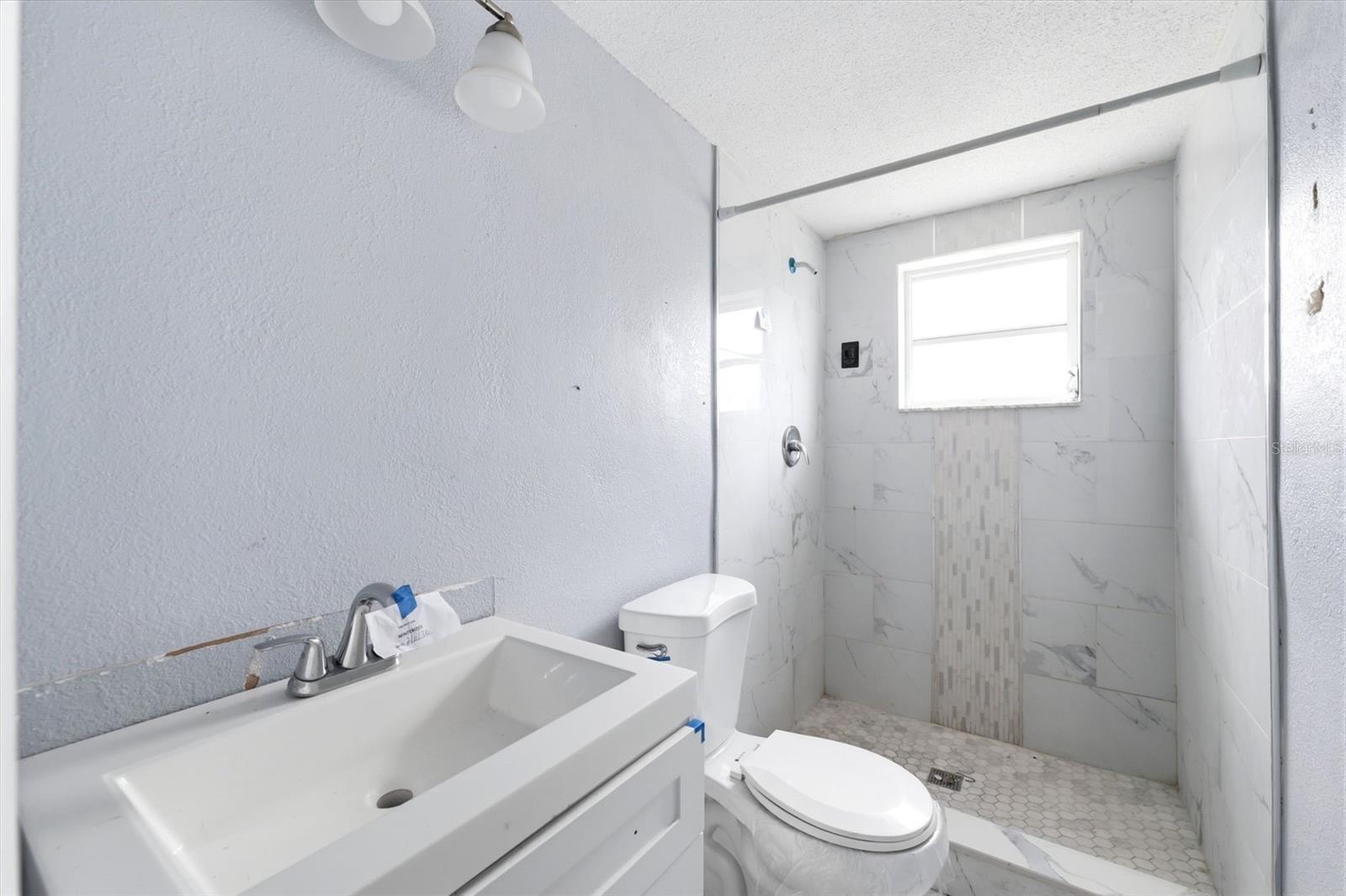 Image 19 of 38 For 9720 Rainbow Lane