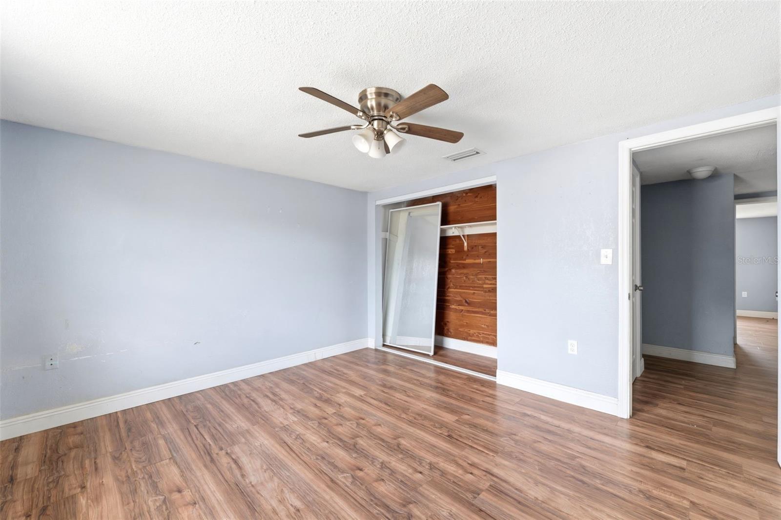 Image 22 of 38 For 9720 Rainbow Lane