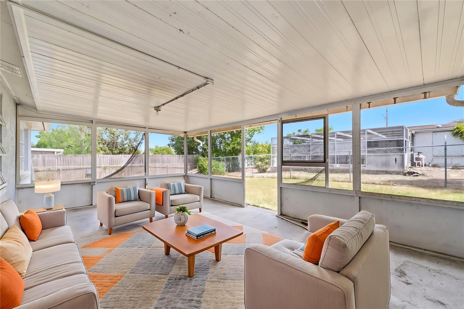 Image 24 of 38 For 9720 Rainbow Lane