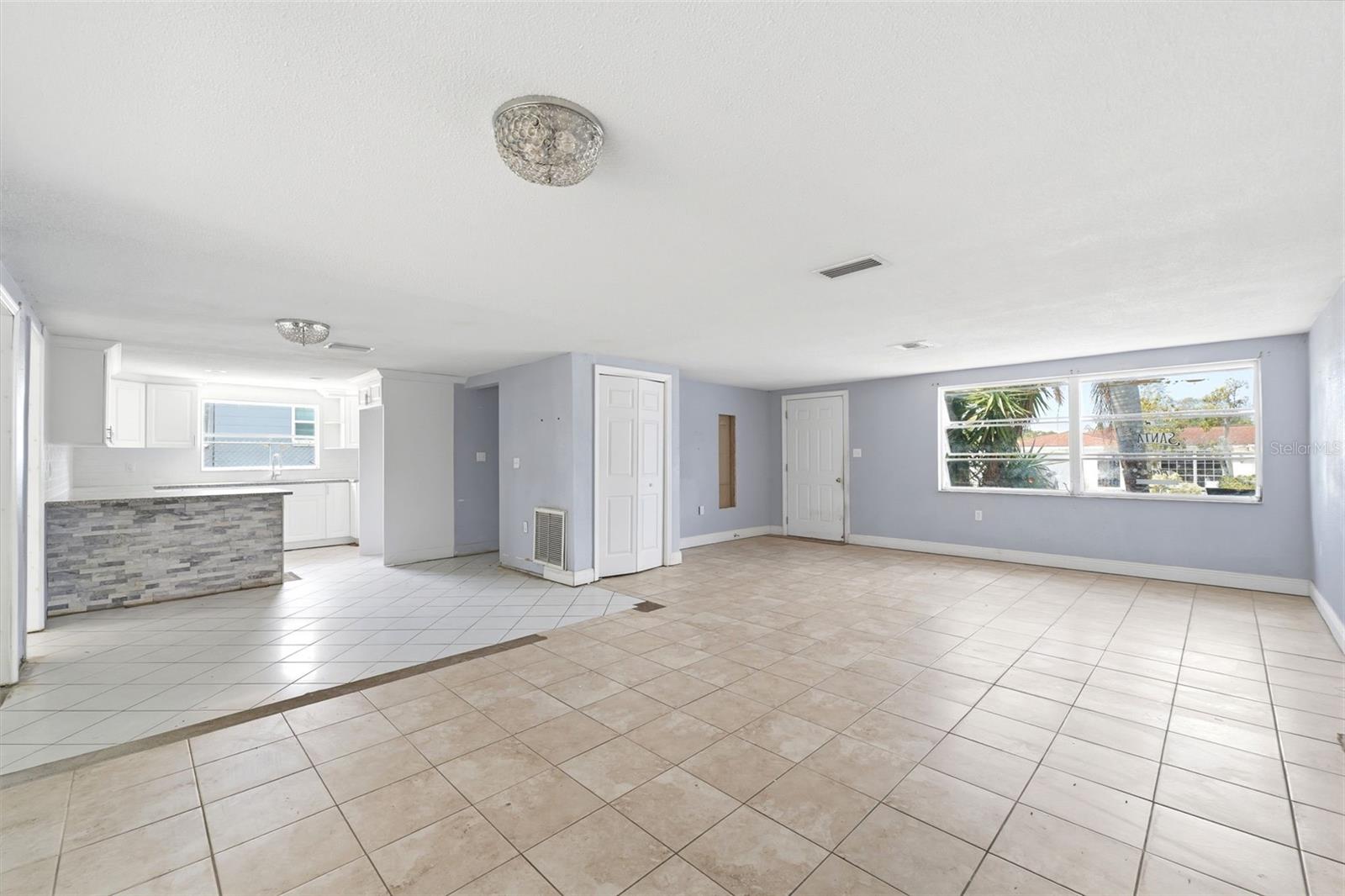 Image 6 of 38 For 9720 Rainbow Lane