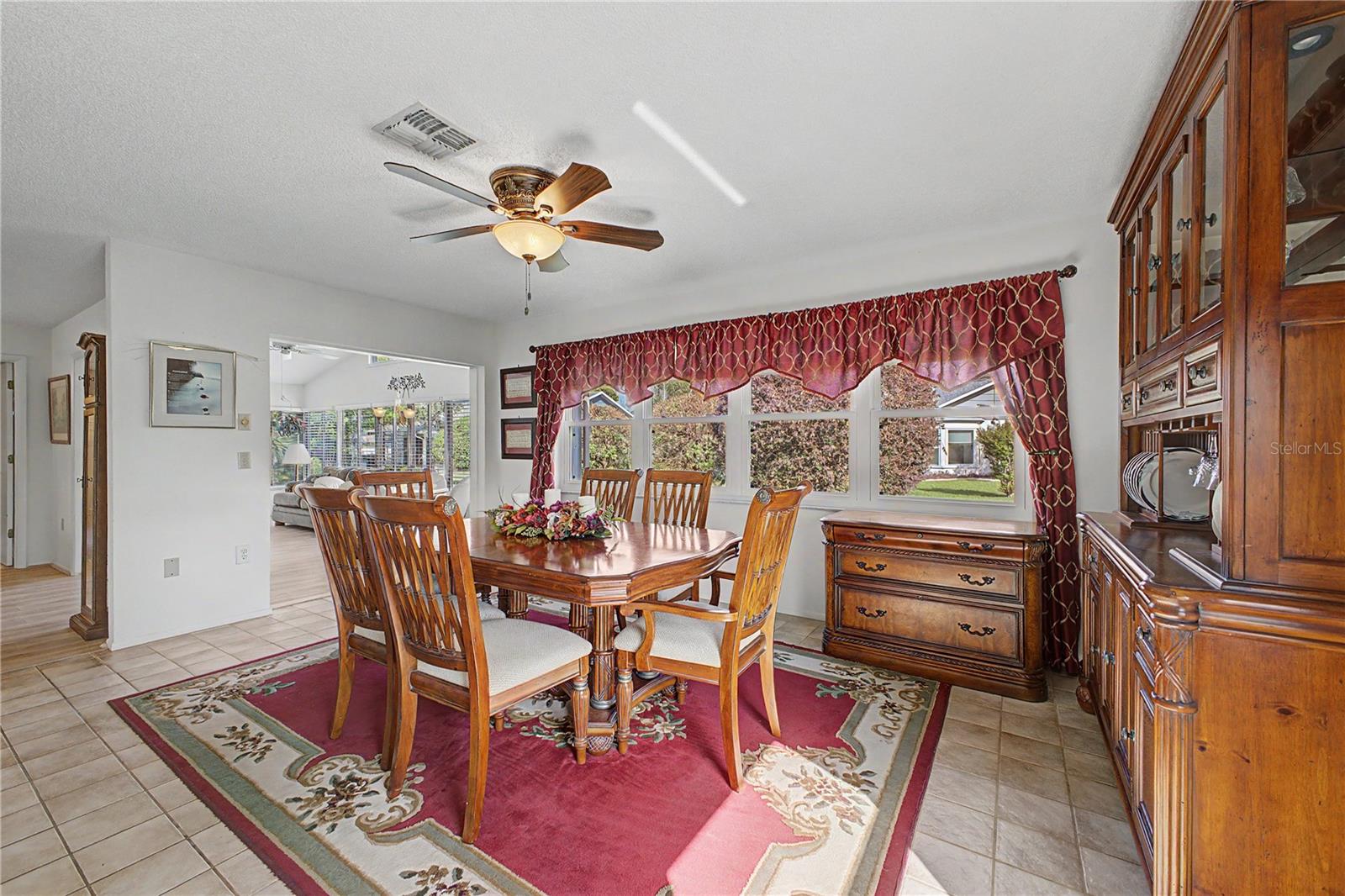 Image 16 of 54 For 6347 Darien Way