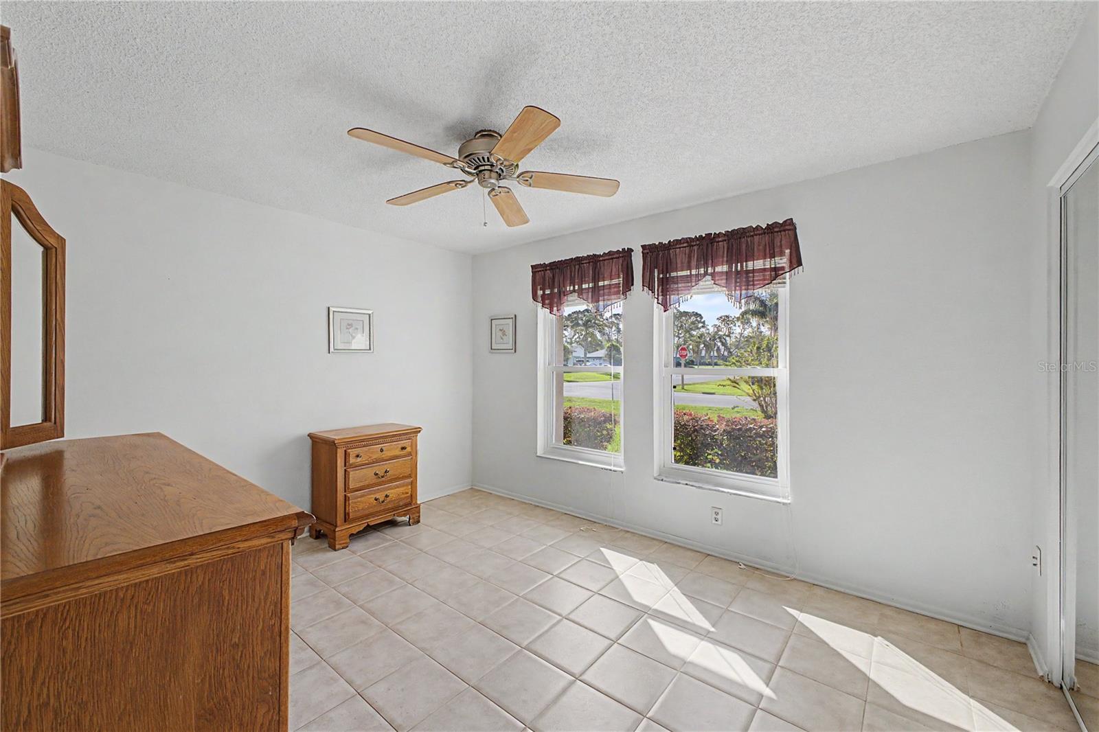 Image 27 of 54 For 6347 Darien Way