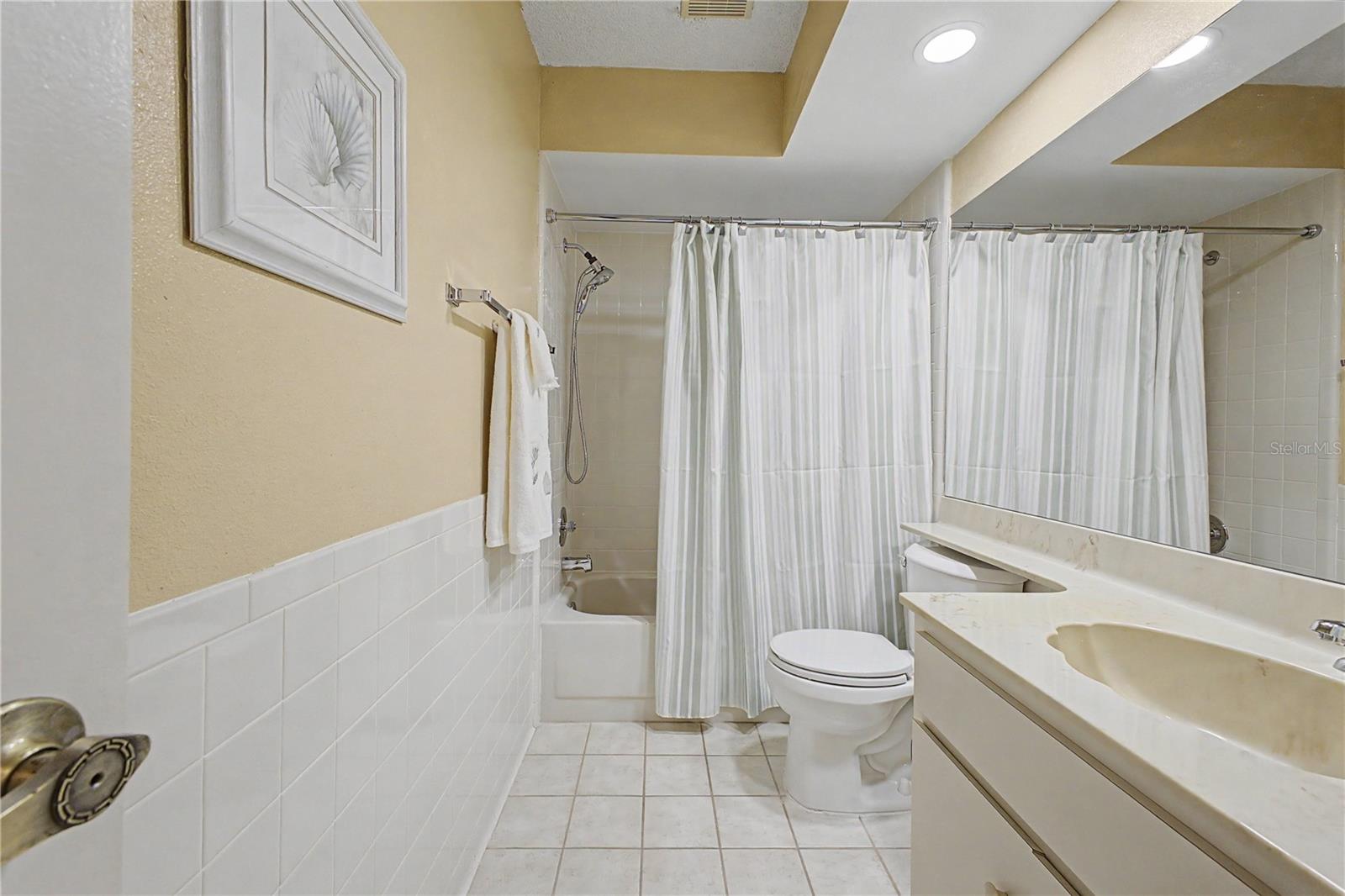 Image 30 of 54 For 6347 Darien Way