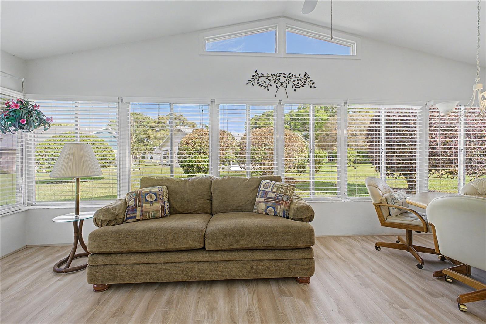 Image 34 of 54 For 6347 Darien Way