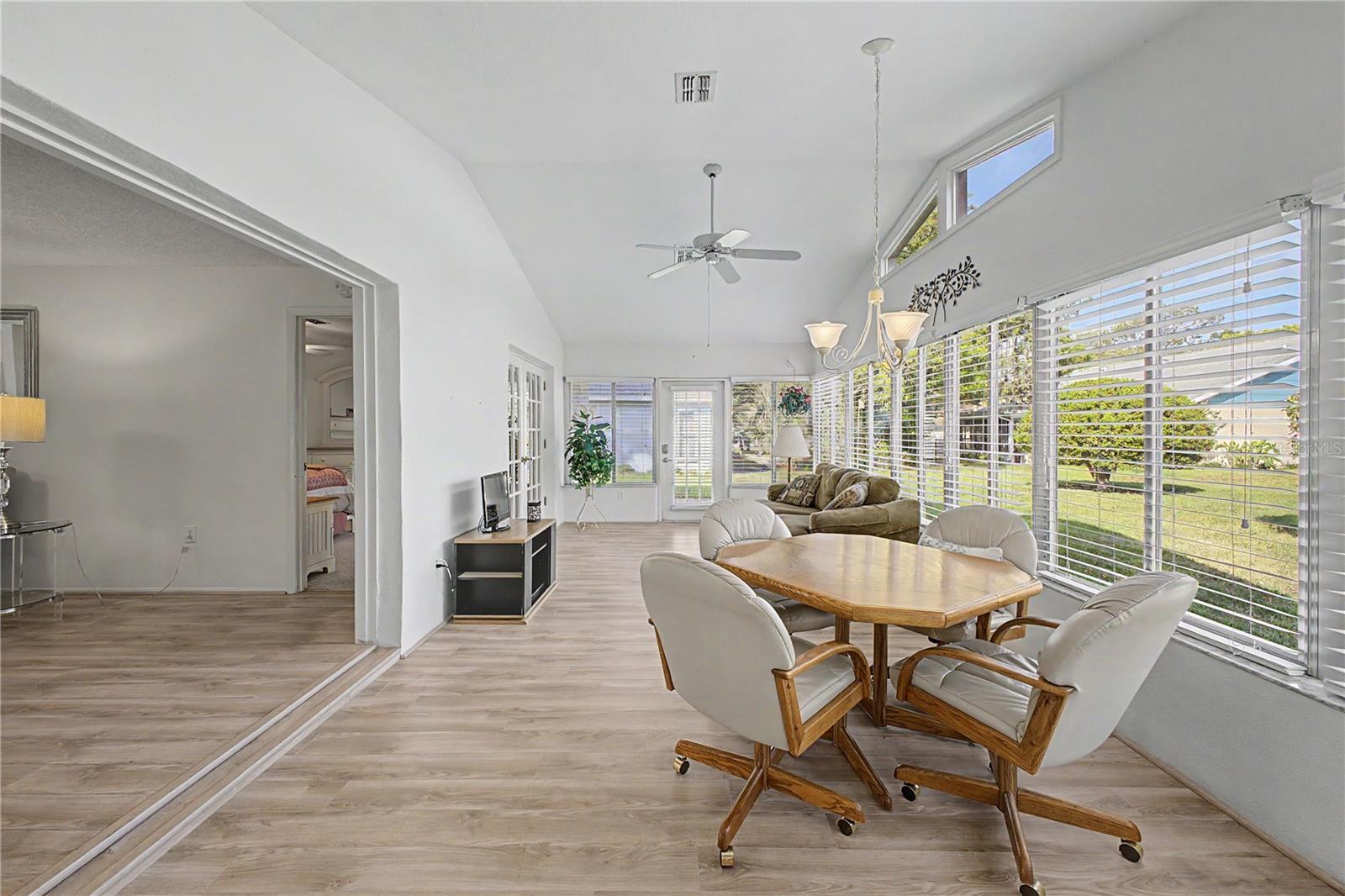 Image 36 of 54 For 6347 Darien Way