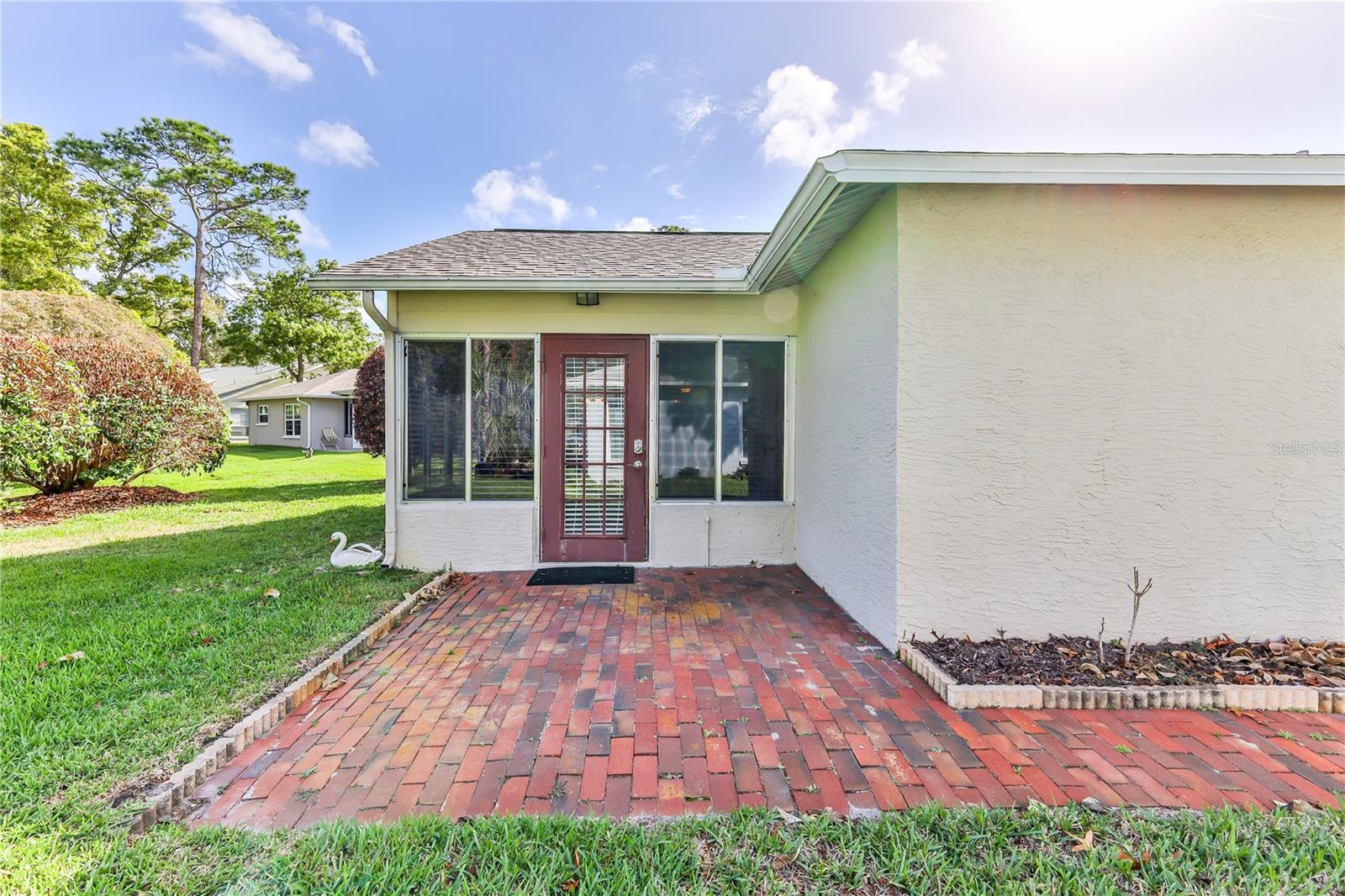 Image 37 of 54 For 6347 Darien Way