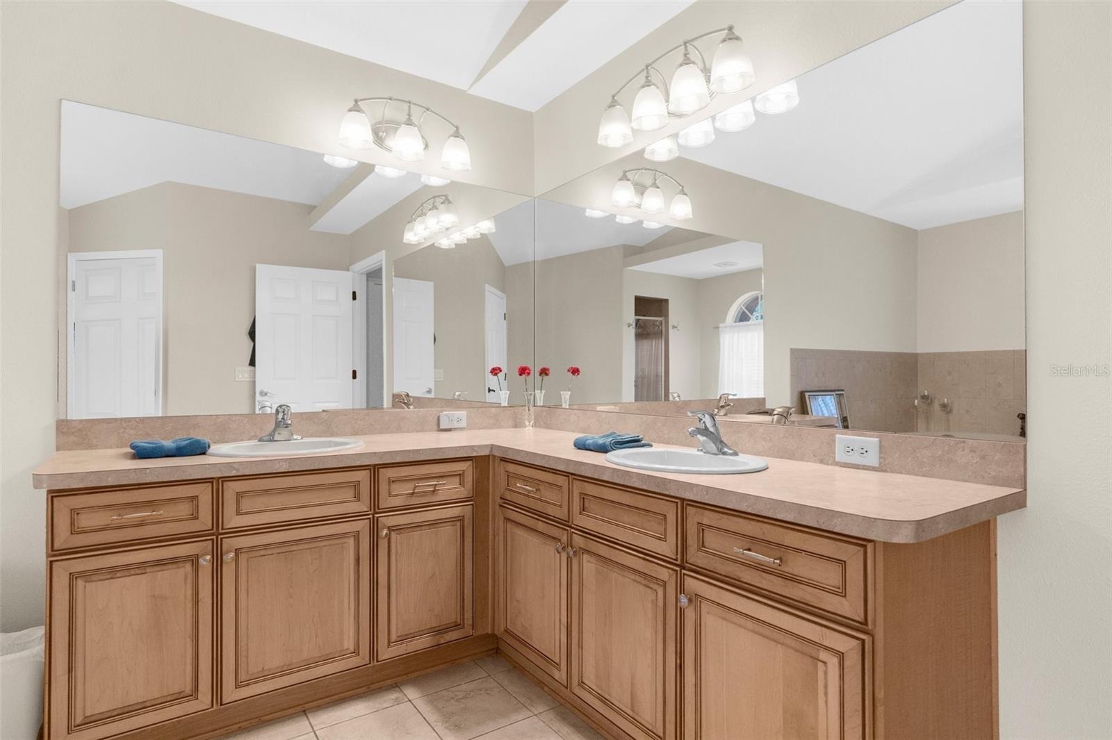 Image 28 of 58 For 14258 Mulkerin Drive