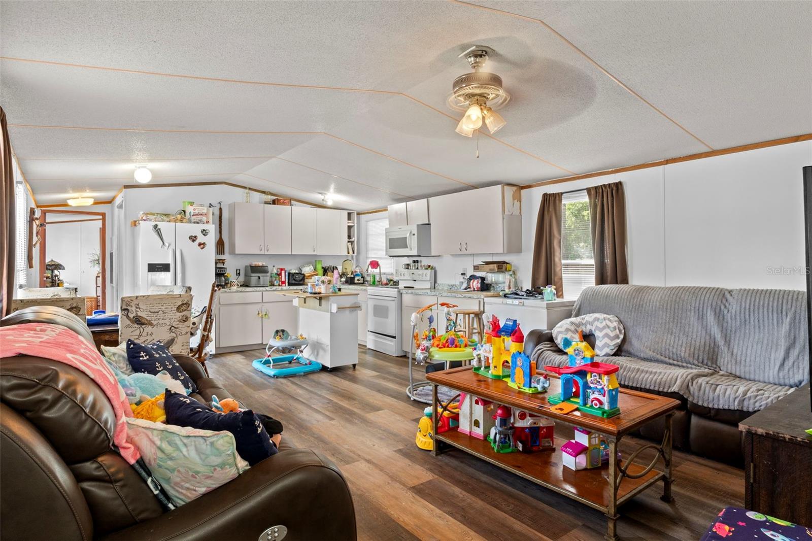 Image 4 of 26 For 3474 Arundel Terrace