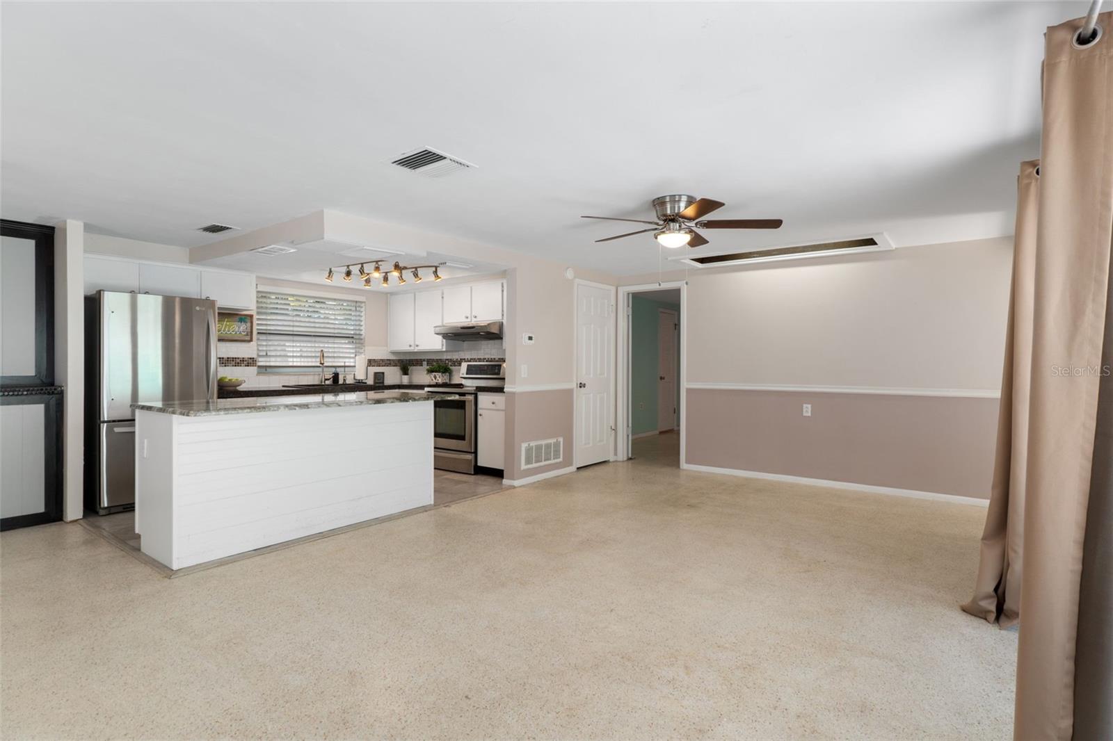 Image 12 of 66 For 3345 Blue Bird Drive