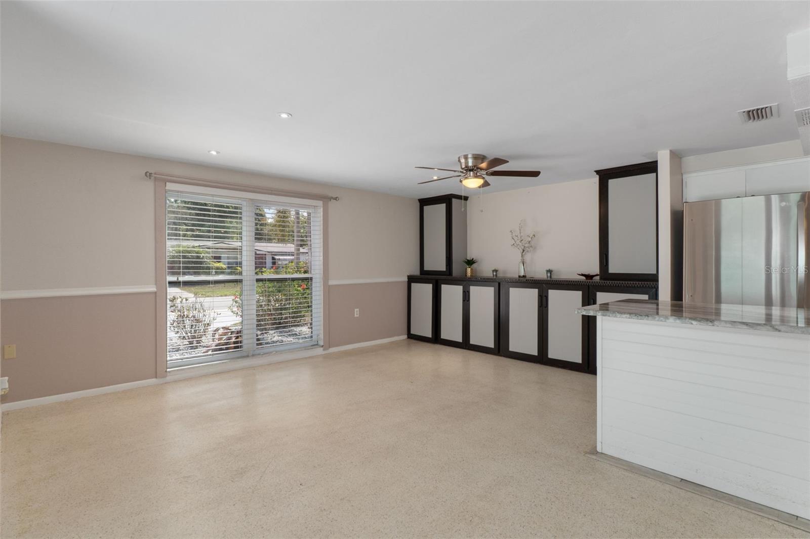 Image 17 of 66 For 3345 Blue Bird Drive