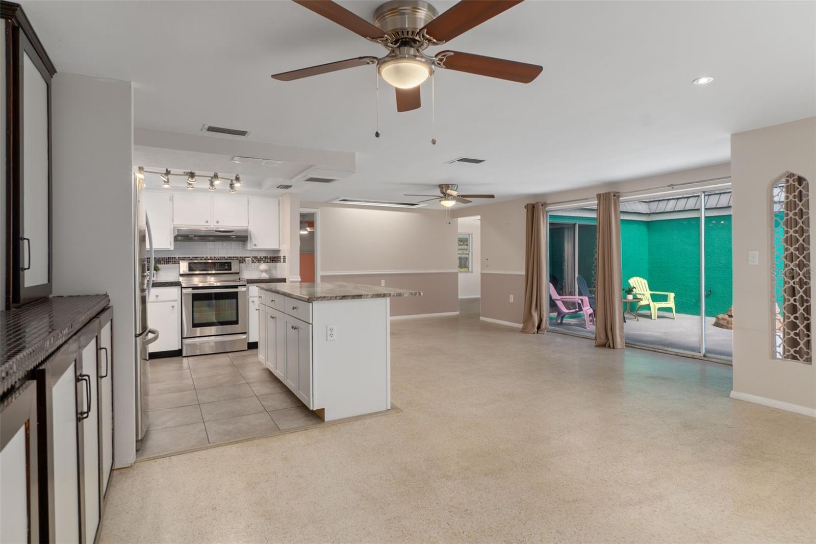 Image 22 of 66 For 3345 Blue Bird Drive