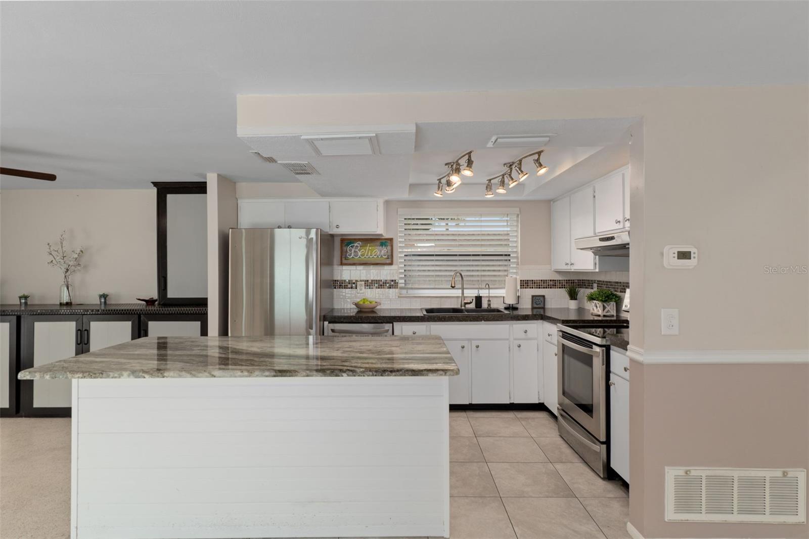 Image 25 of 66 For 3345 Blue Bird Drive