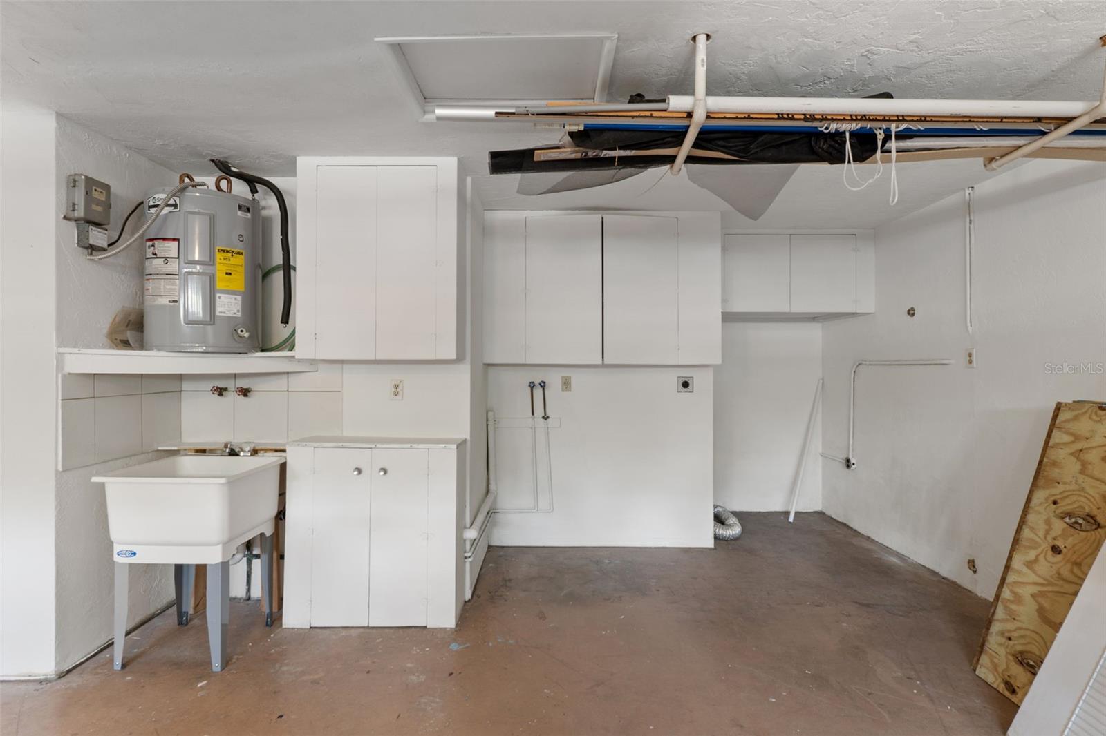 Image 48 of 66 For 3345 Blue Bird Drive